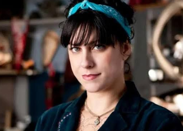 Who Is Carbomb Betty & Everything You Need To Know 