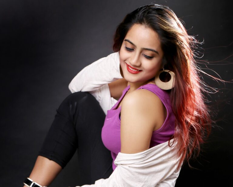 Amika Shail Age